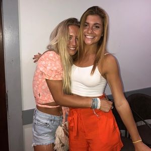 Meet your Posher, Courtney